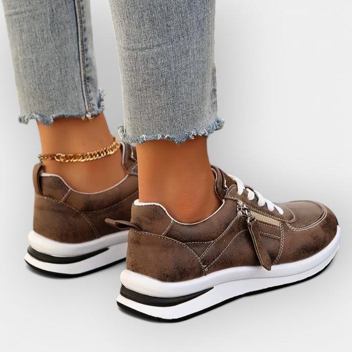 Stilrena anatomiska sneakers
