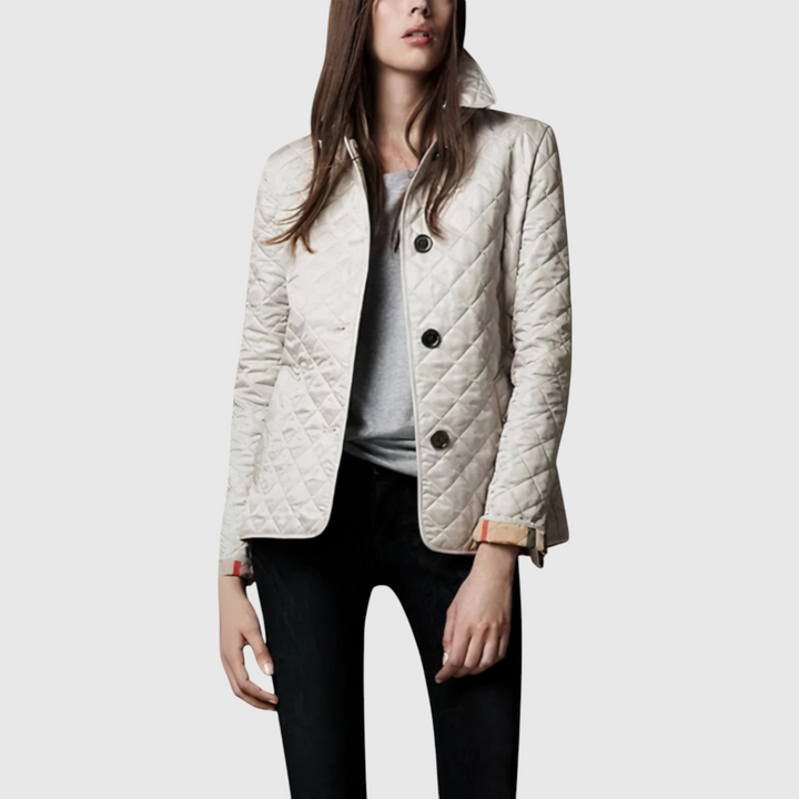 Evelina – elegant kappa för mellansäsong