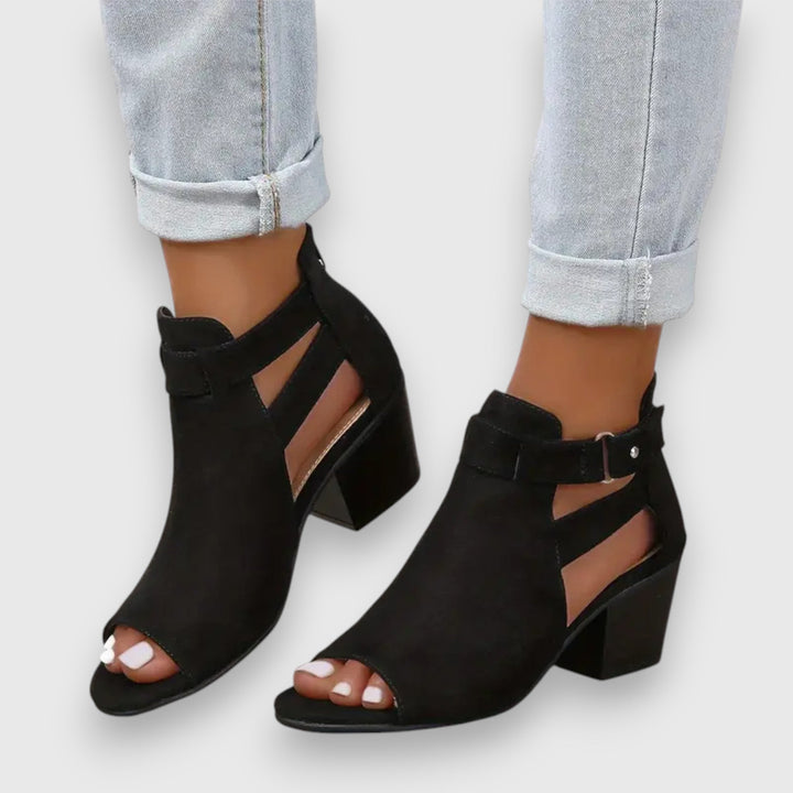 Nadine – sandal med grov klack