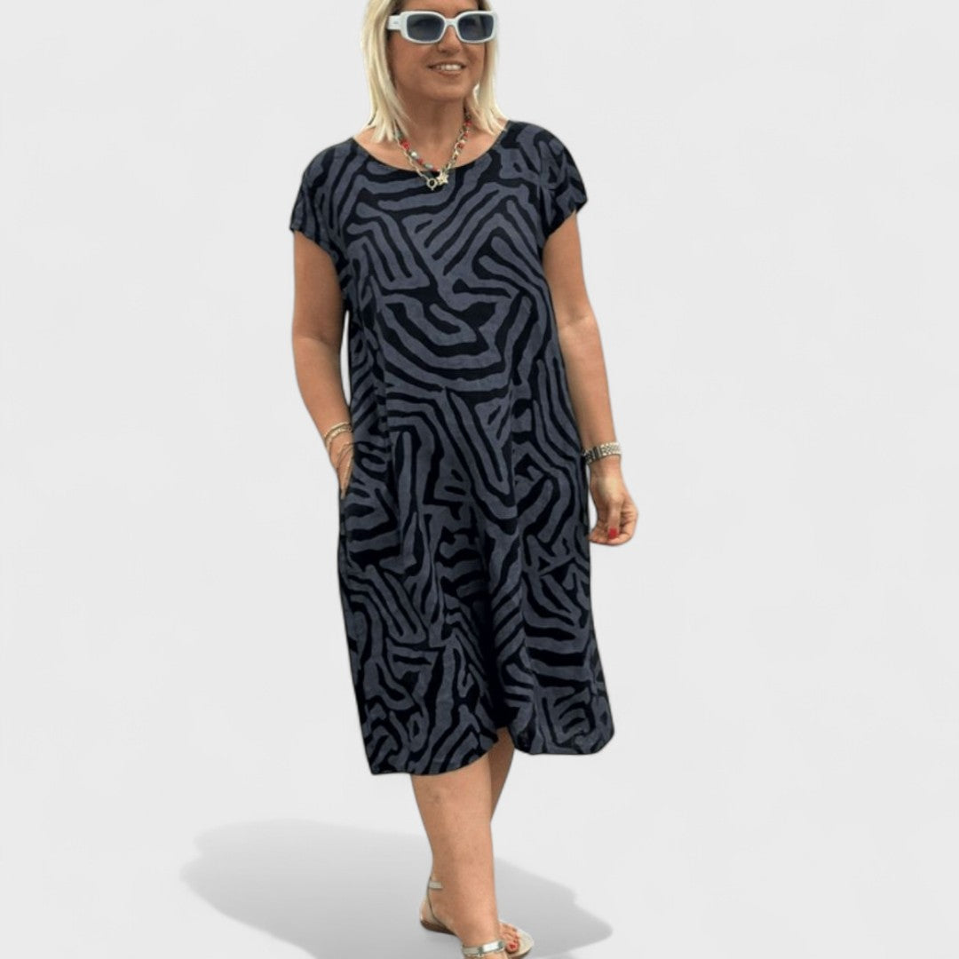 Nélia – sommarklänning med rund halsringning