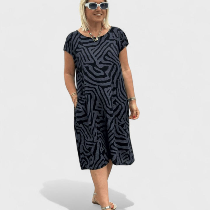 Nélia – sommarklänning med rund halsringning