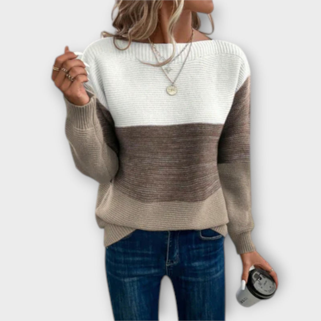 Klara – elegant trefärgad patchworktröja
