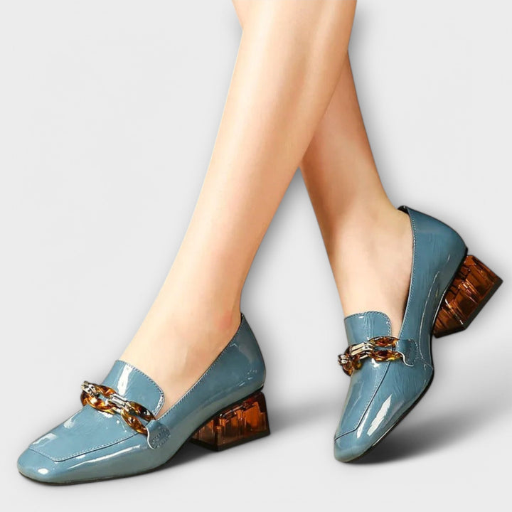Krissi – eleganta och förfinade loafers