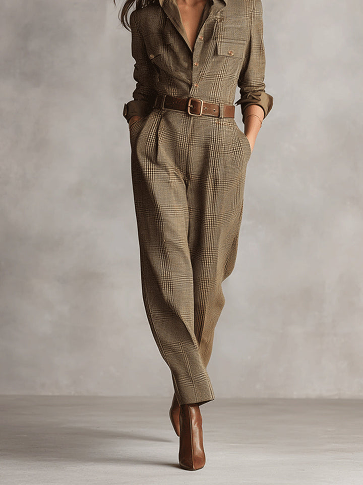 Celia – rutig jumpsuit med fina detaljer