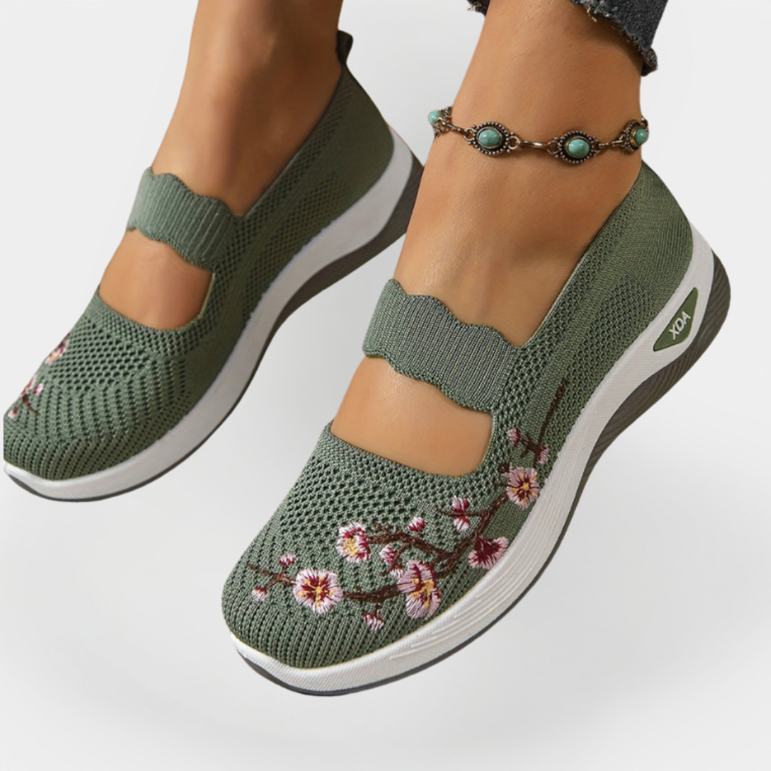 Ortopediska skor med blombroderi
