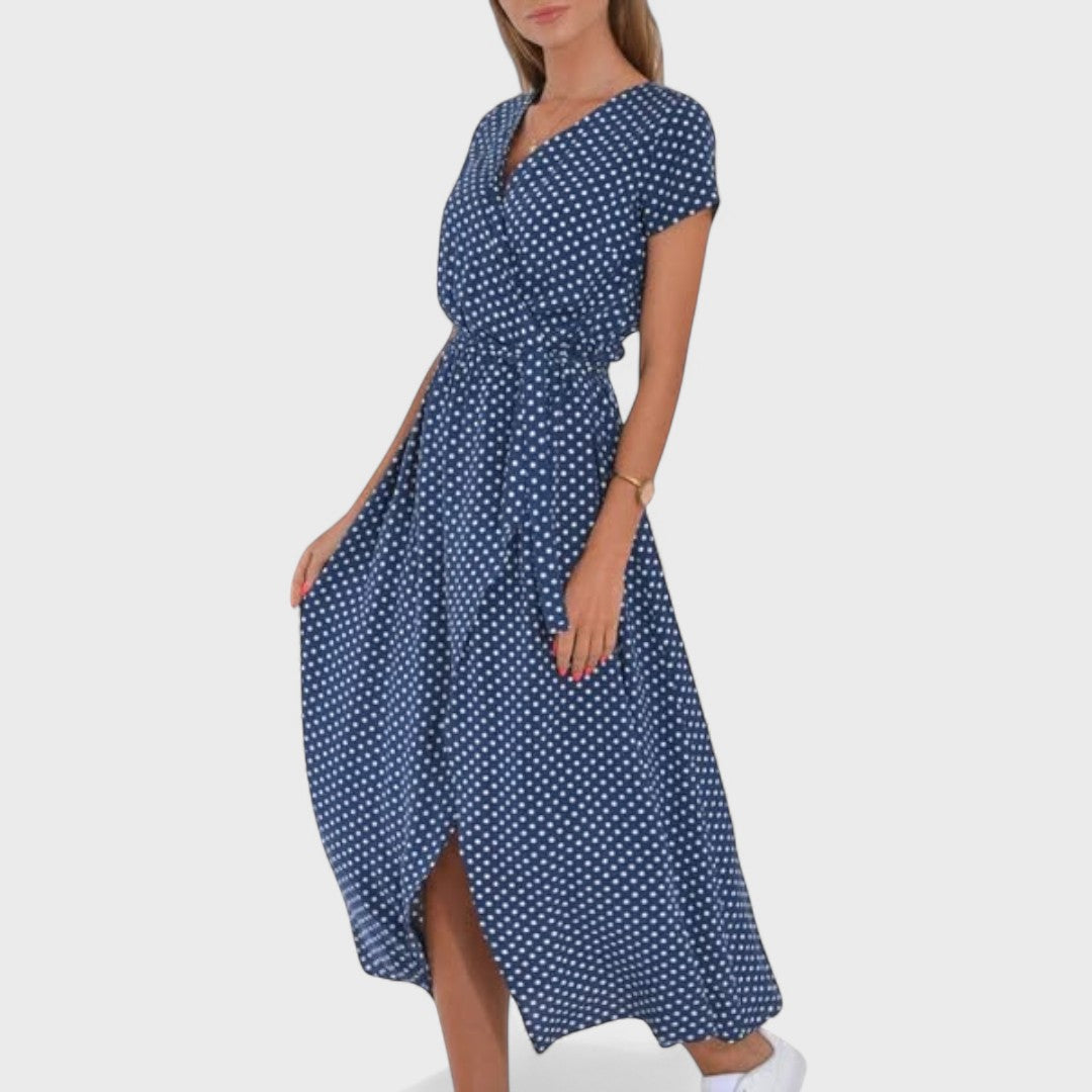 Daniella – prickig volangklänning