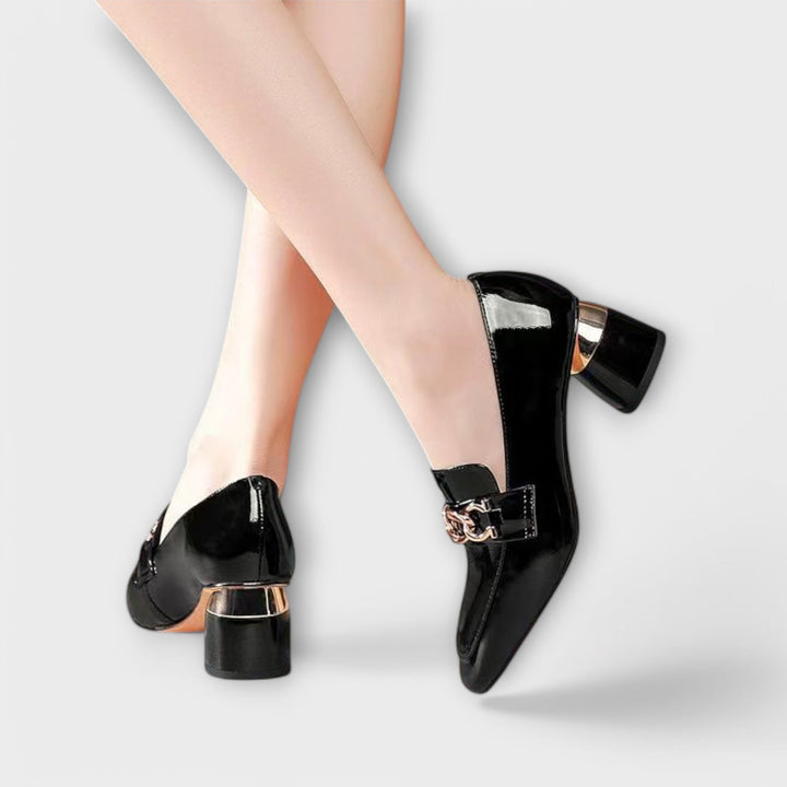 Krissi – eleganta och förfinade loafers