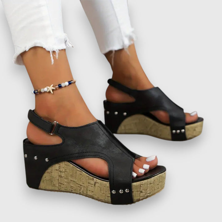 Mia – platåsandal i vintagestil