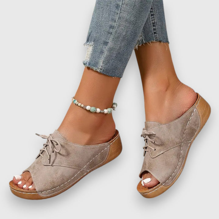 Saszkia – sandal i vintagestil