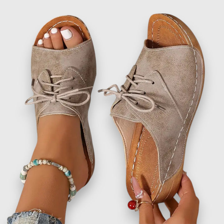 Saszkia – sandal i vintagestil