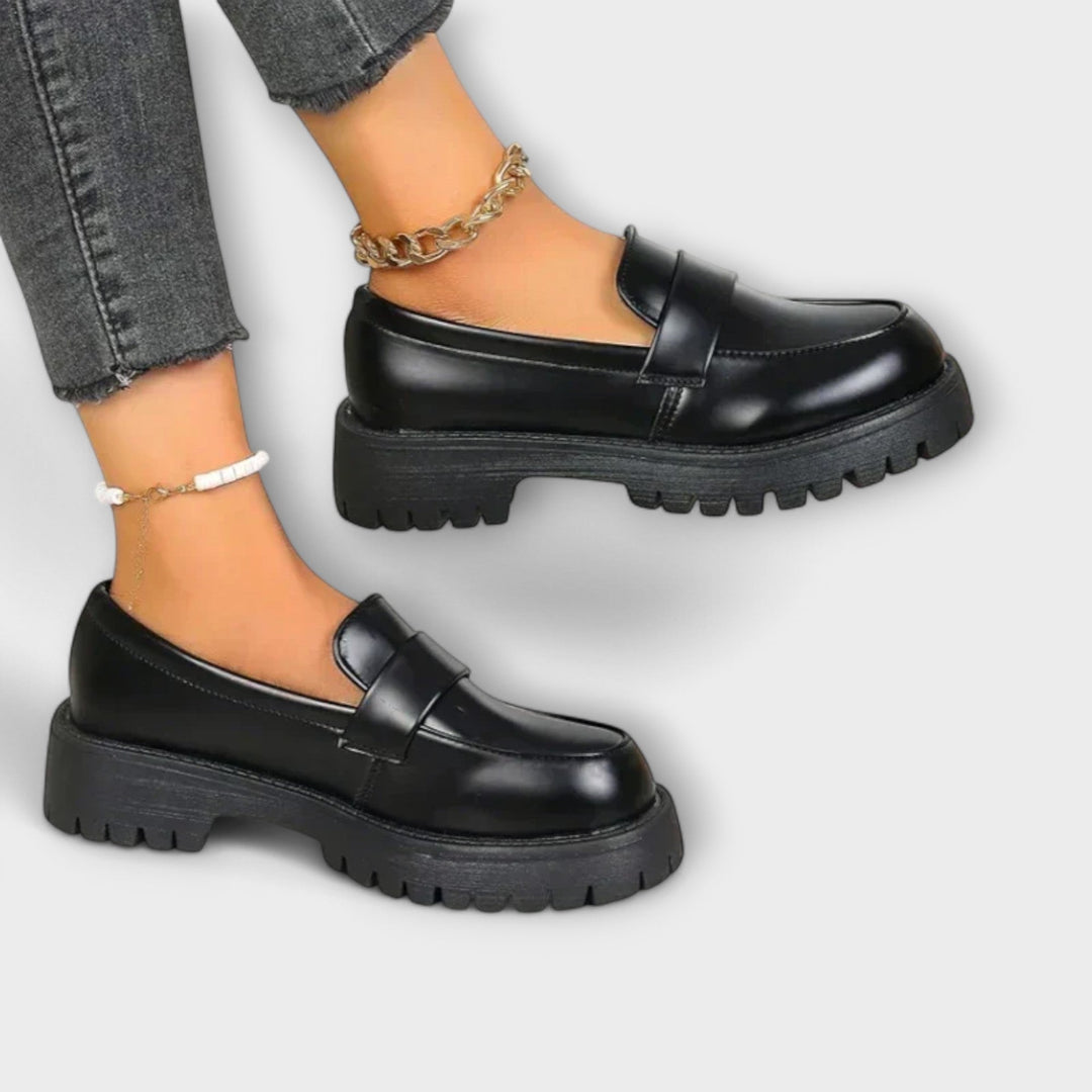 Damloafer med ortopedisk design och sidenklackar