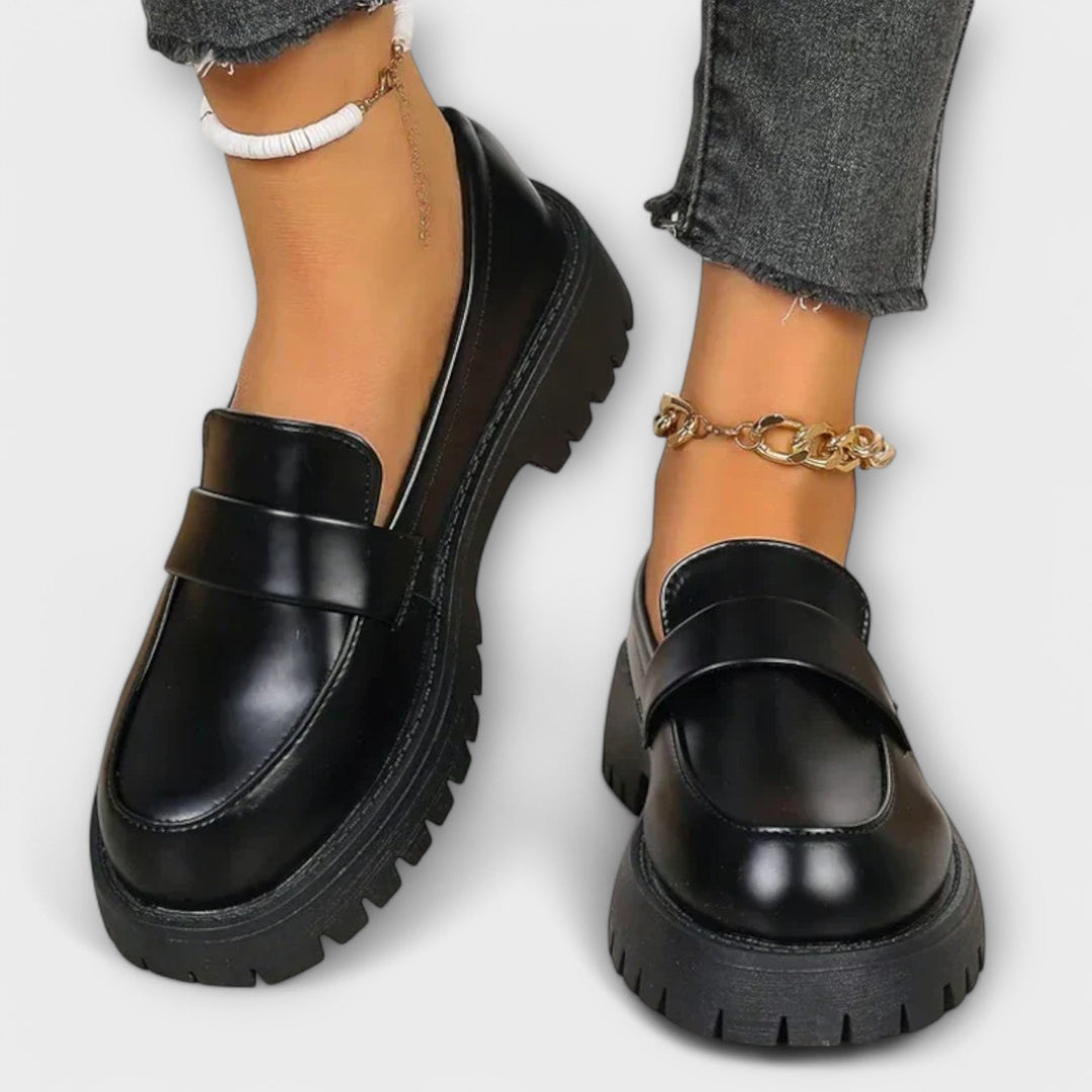 Damloafer med ortopedisk design och sidenklackar