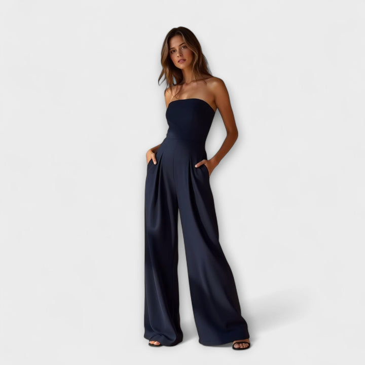 Eva – elegant axelbandslös jumpsuit