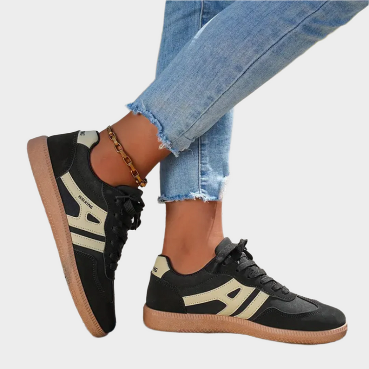 Sneakers med retrodetaljer