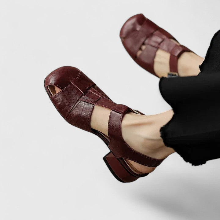 Terézia – eleganta sandaler i skinn
