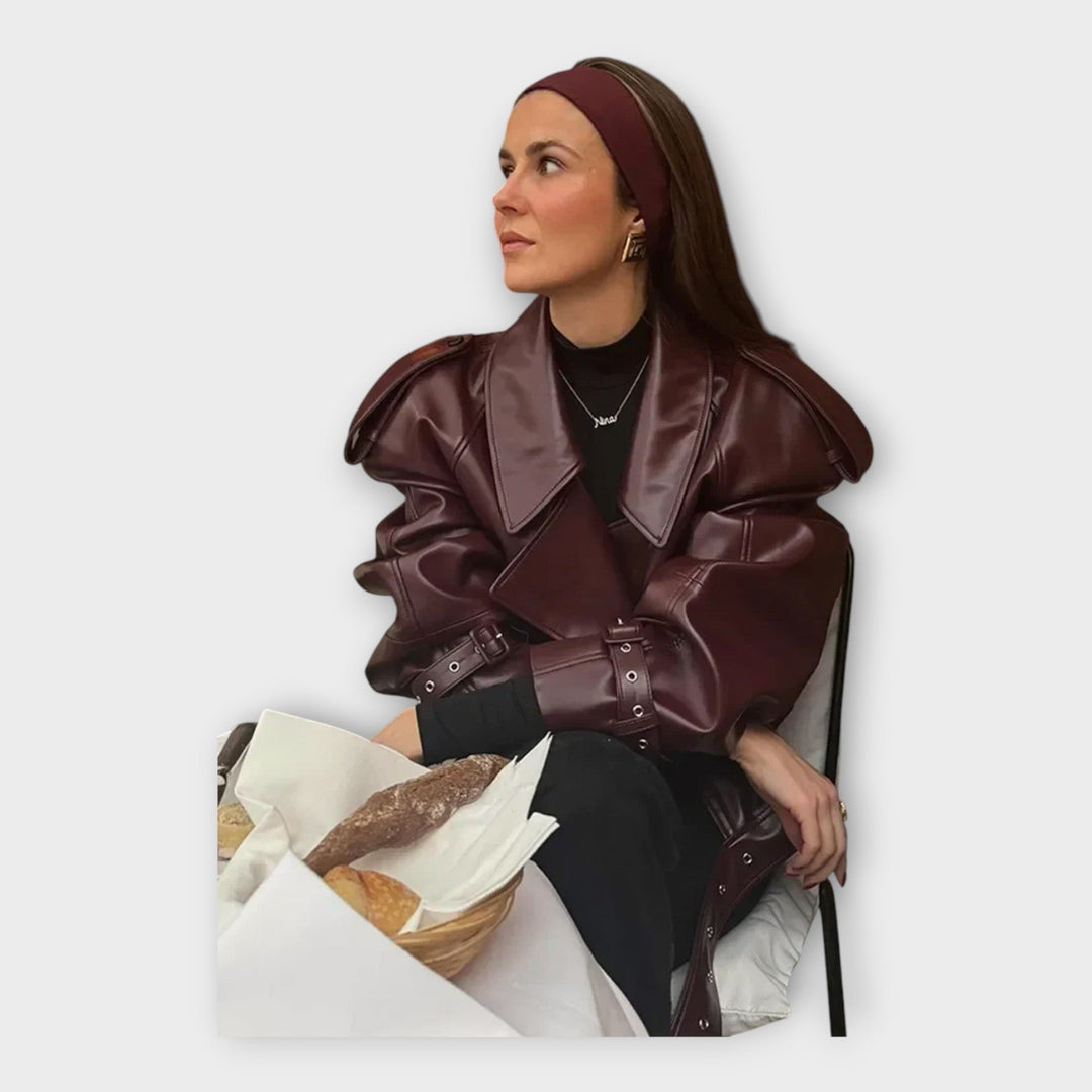 Skinnjacka med skärp och moderna detaljer