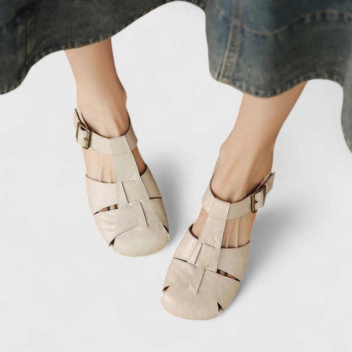 Terézia – eleganta sandaler i skinn