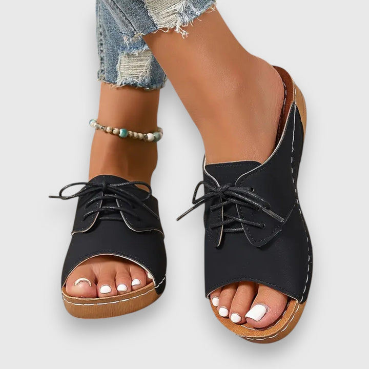 Saszkia – sandal i vintagestil