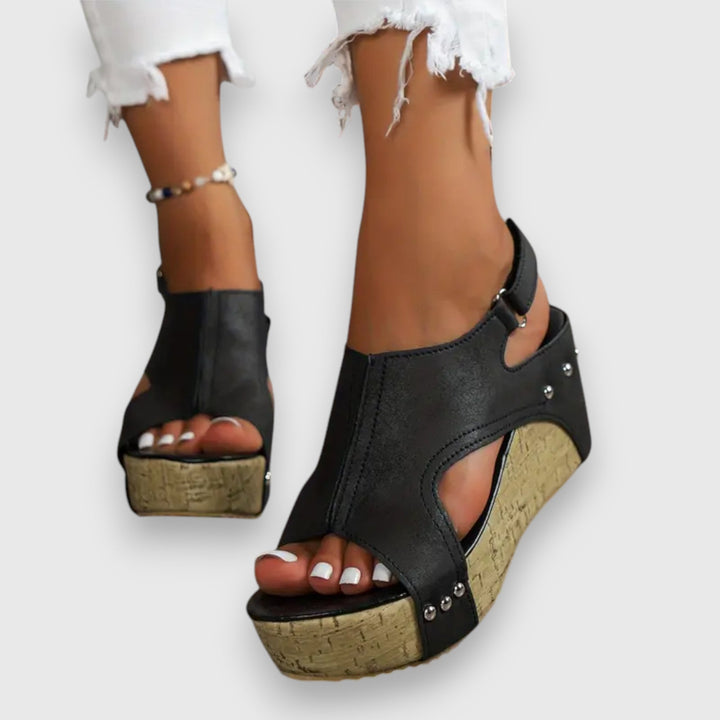 Mia – platåsandal i vintagestil