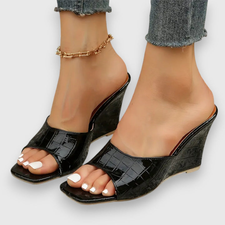 Jázmin – högklackad sandal