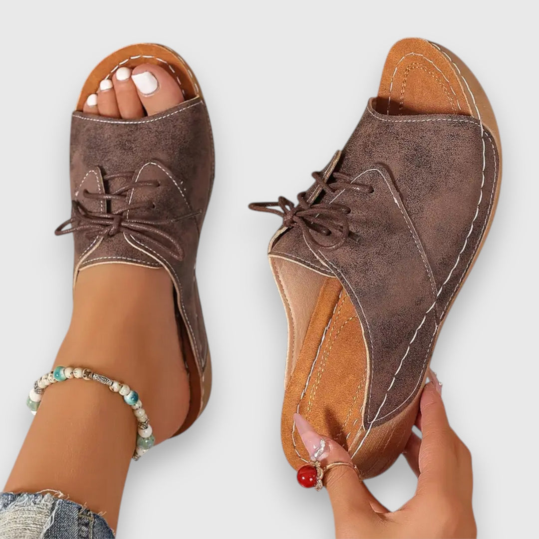 Saszkia – sandal i vintagestil