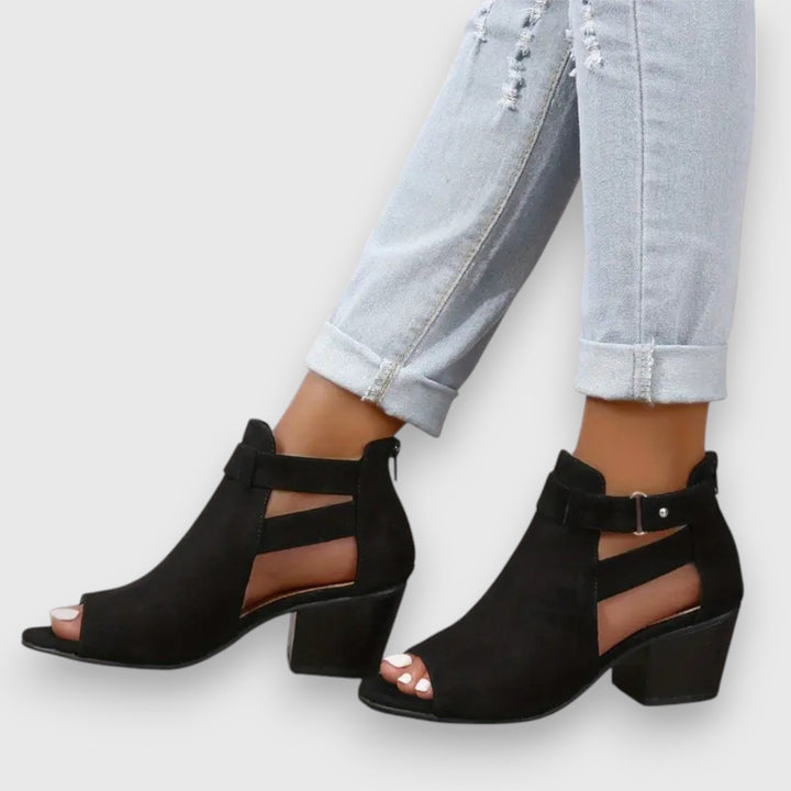 Nadine – sandal med grov klack
