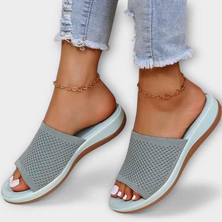 Sandal – bekväm innetoffel