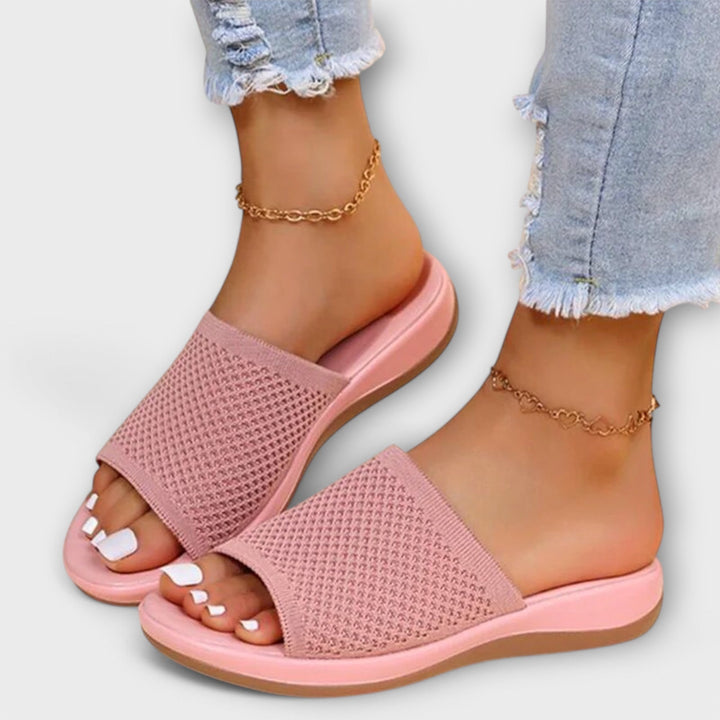 Sandal – bekväm innetoffel