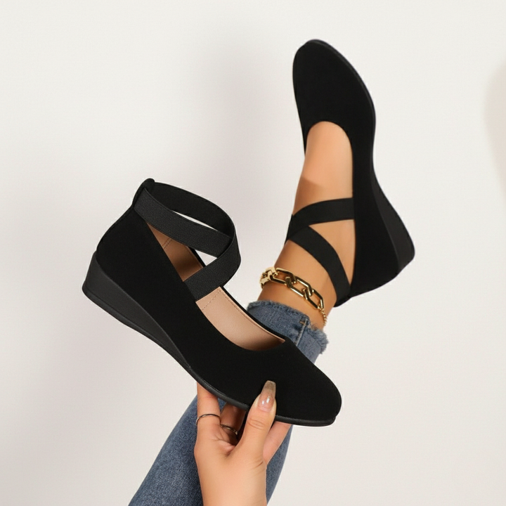 Monique – bekväma slip on-skor med sluten häl