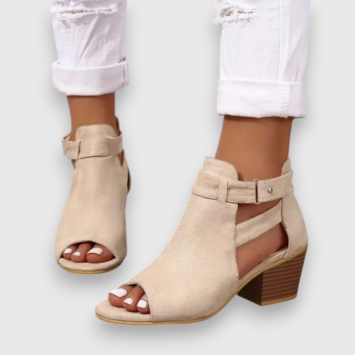 Nadine – sandal med grov klack