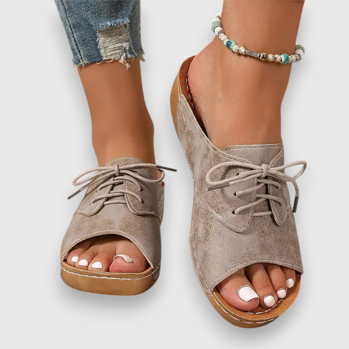 Saszkia – sandal i vintagestil