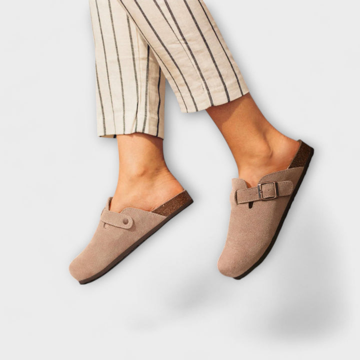 Bekväma ortopediska sandaler