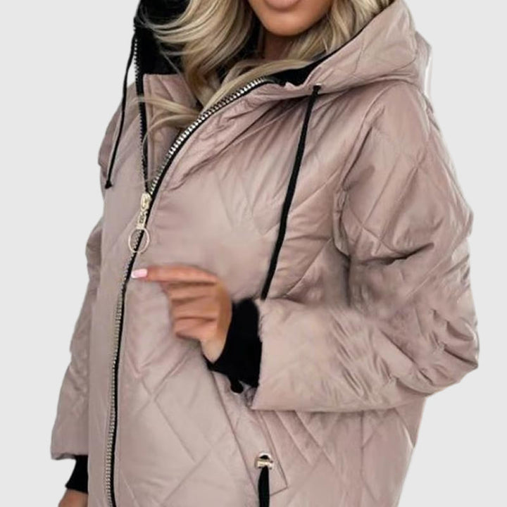 Deyn – mjuk och elegant jacka med huva