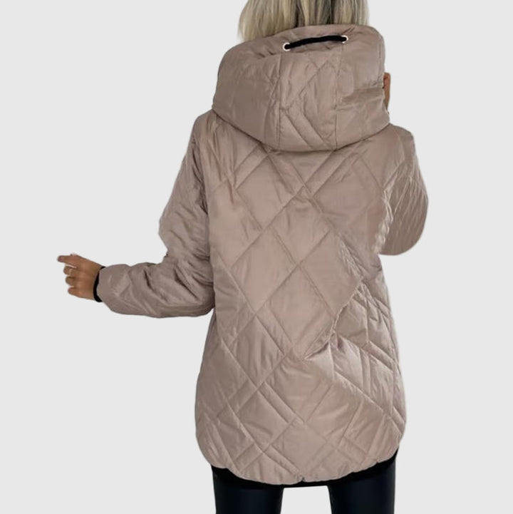 Deyn – mjuk och elegant jacka med huva